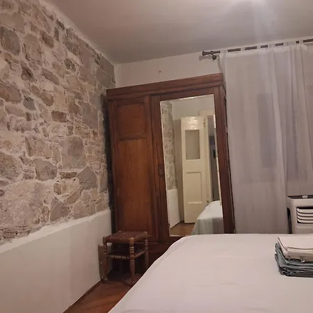 Ispod Ure - Old Town Under The Clock Apartament *